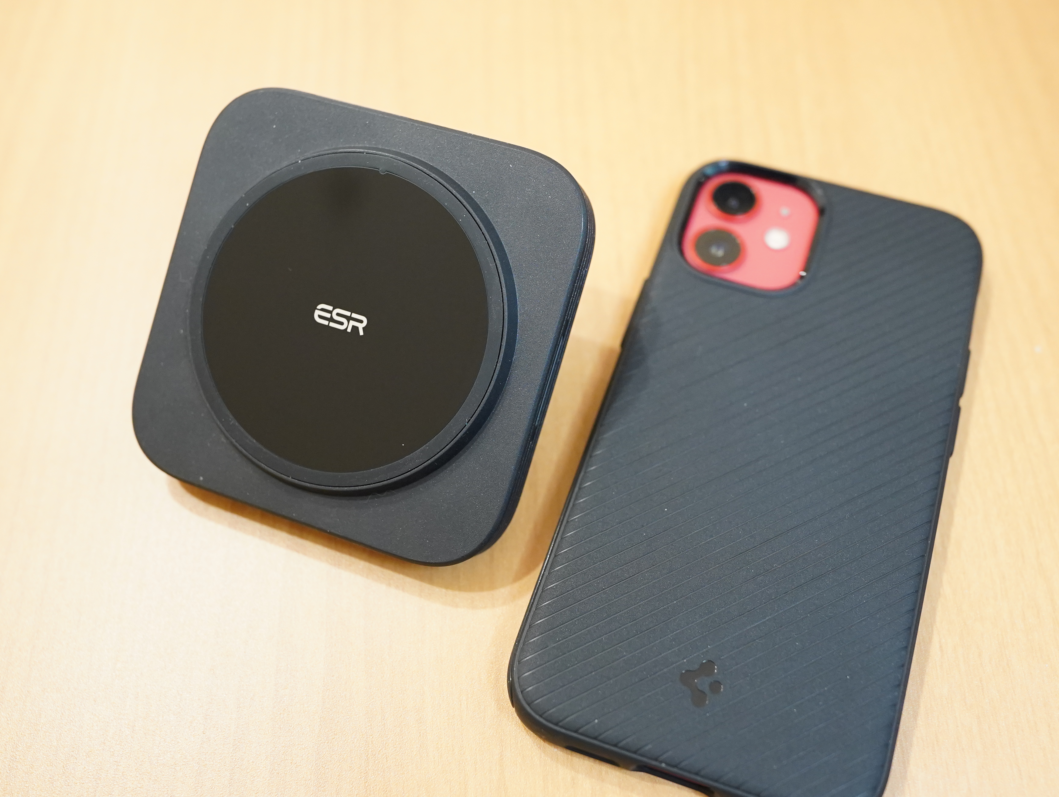 iPhone 12(mini)のケースと車載ホルダー